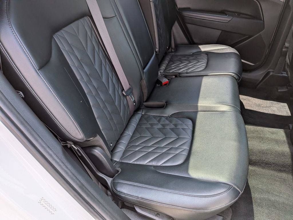 Used 2023 White Kia X-Line image 25