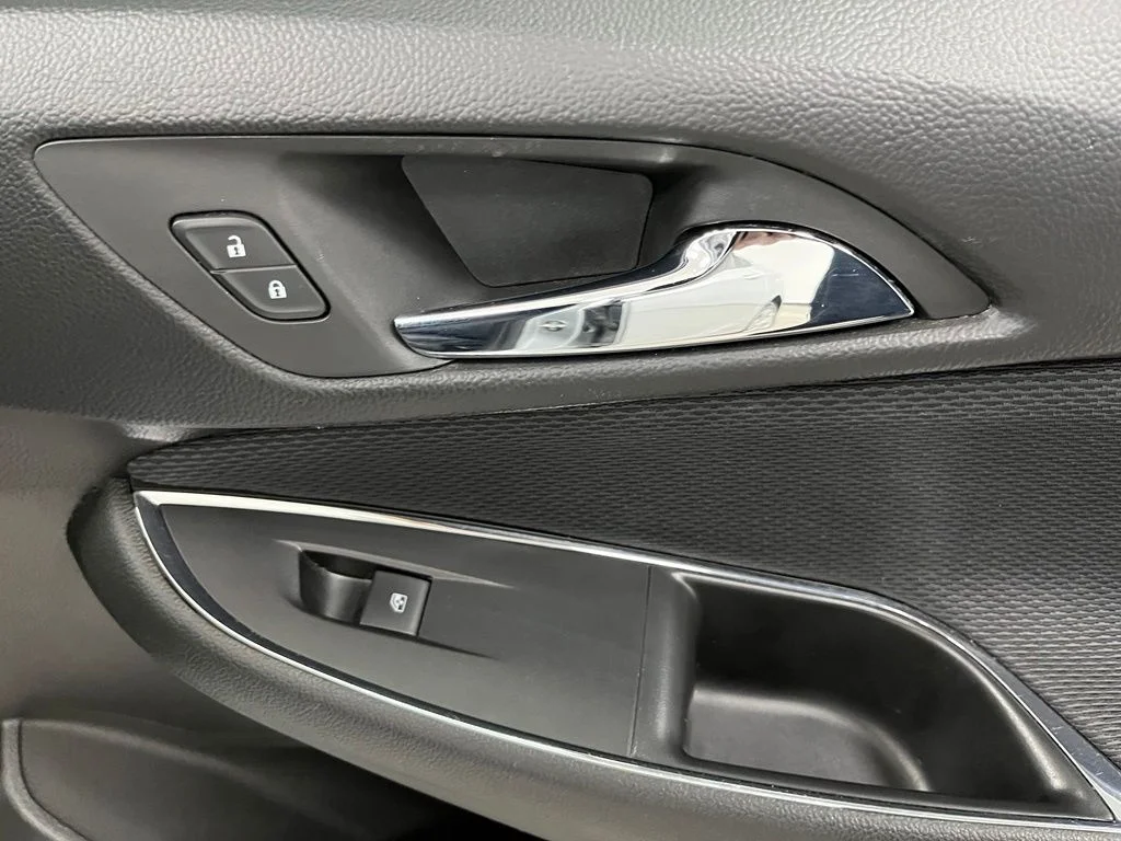 Used 2018 Silver Chevrolet LS image 54