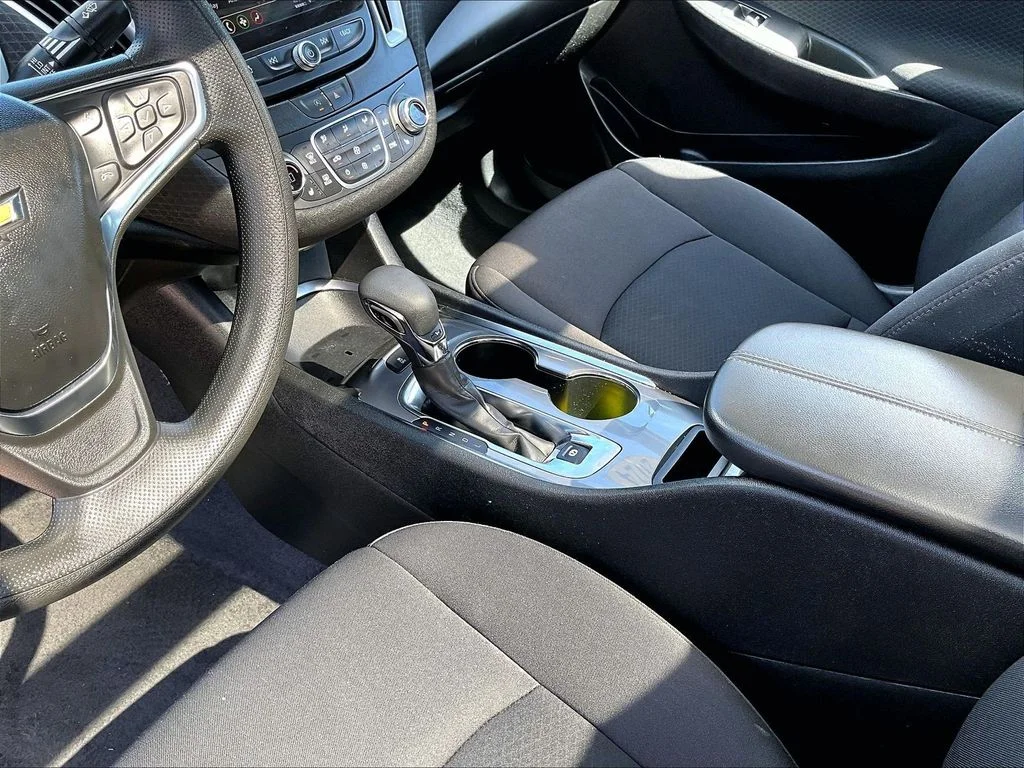 Used 2024 Blue Chevrolet LT image 21