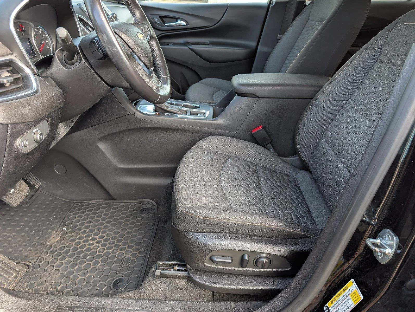 Used 2019 MOSAIC BLACK METALLIC Chevrolet LT image 13