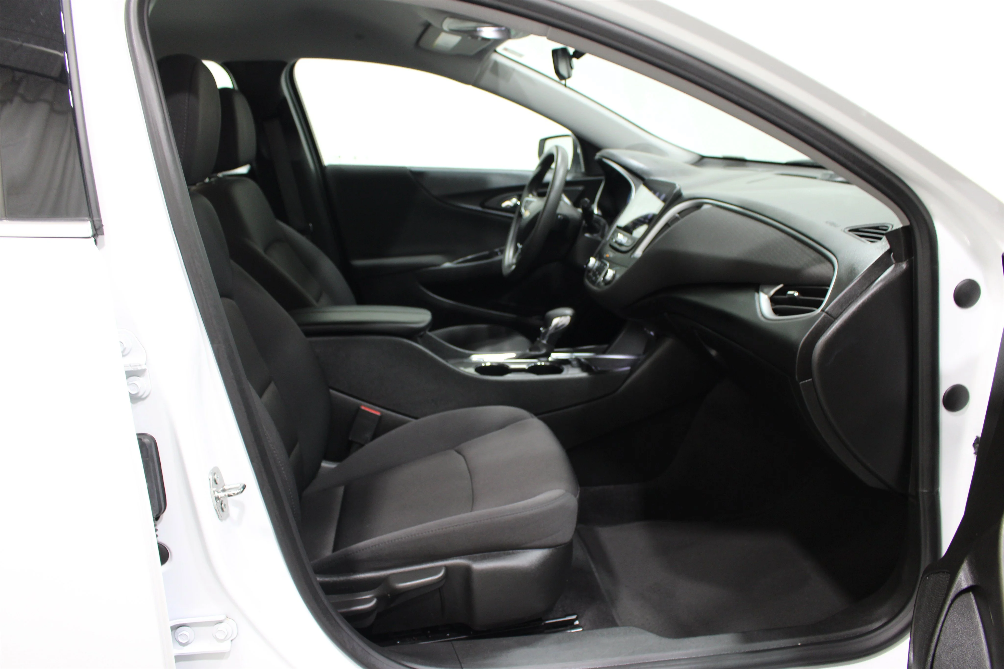 2023 Chevrolet Malibu 1LT - Photo 25