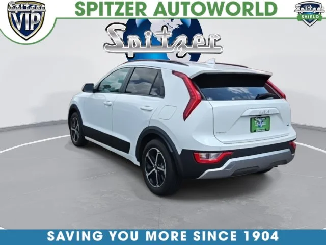 Used 2023 White Kia EX image 10
