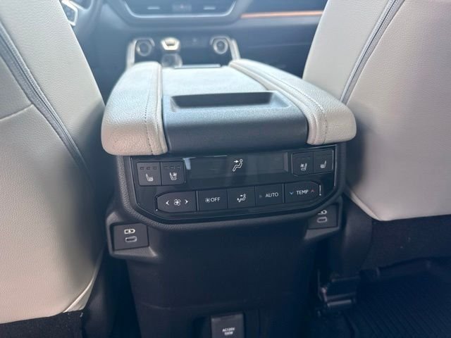 Used 2025 Black Toyota Platinum image 22