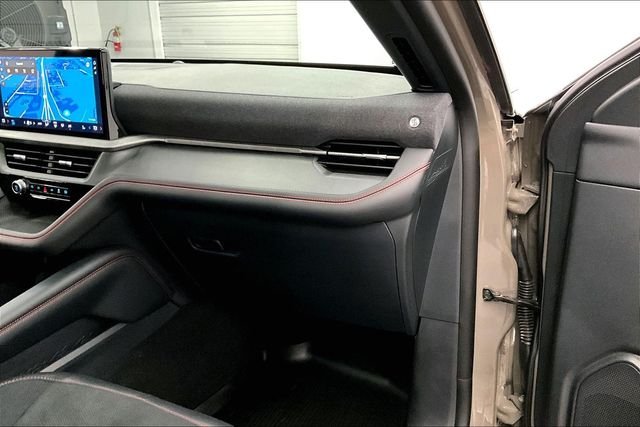 2026 Ford Explorer ST - Photo 19