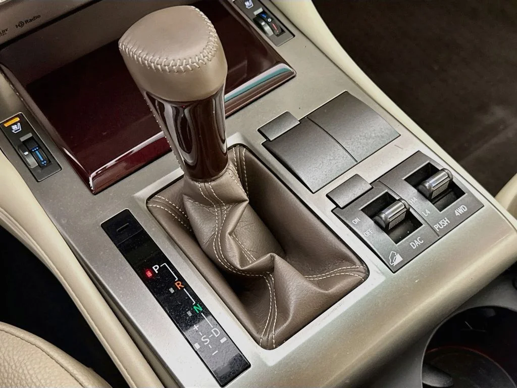 Used 2018 Silver Lexus 460 image 22