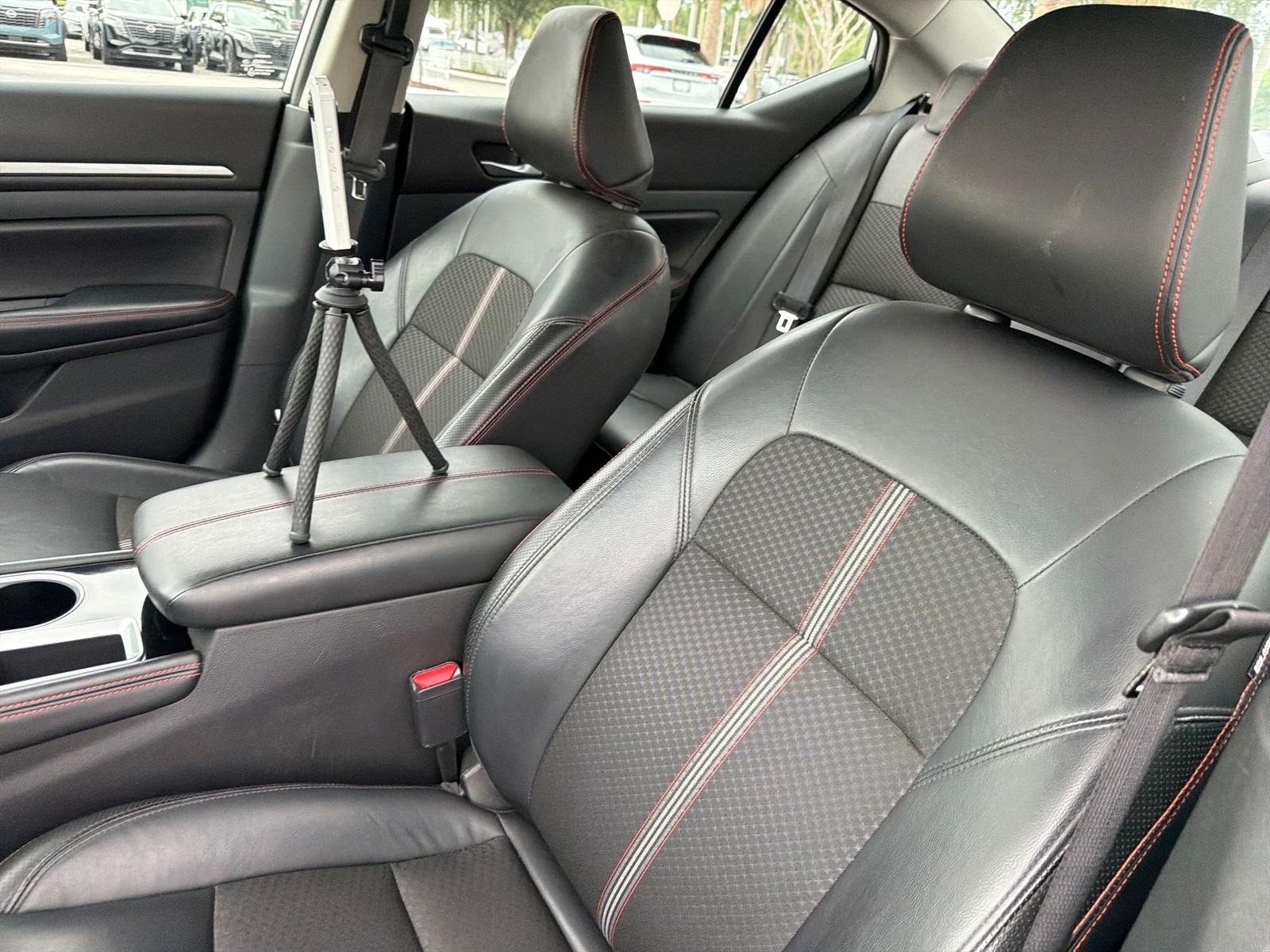 Used 2024 Silver Nissan 2.5 SR image 24