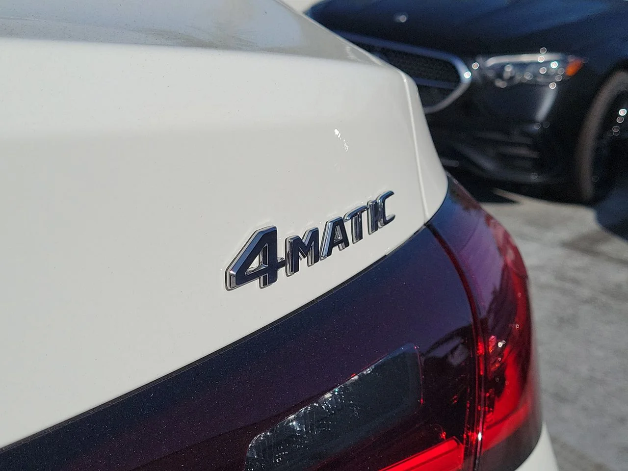 New 2027 Polar White Mercedes-Benz GLC 300 image 8