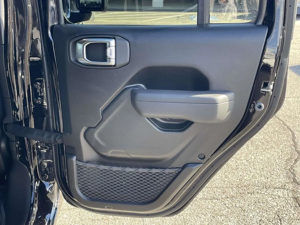 New 2026 Black Clear-Coat Exterior Paint Jeep Sport S image 18