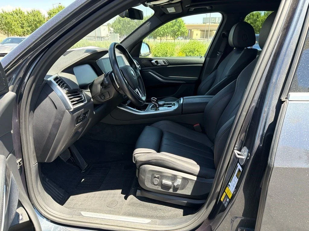 Used 2022 Gray BMW xDrive45e image 10