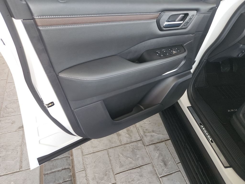 New 2026 Aspen White TriCoat Nissan Platinum image 24