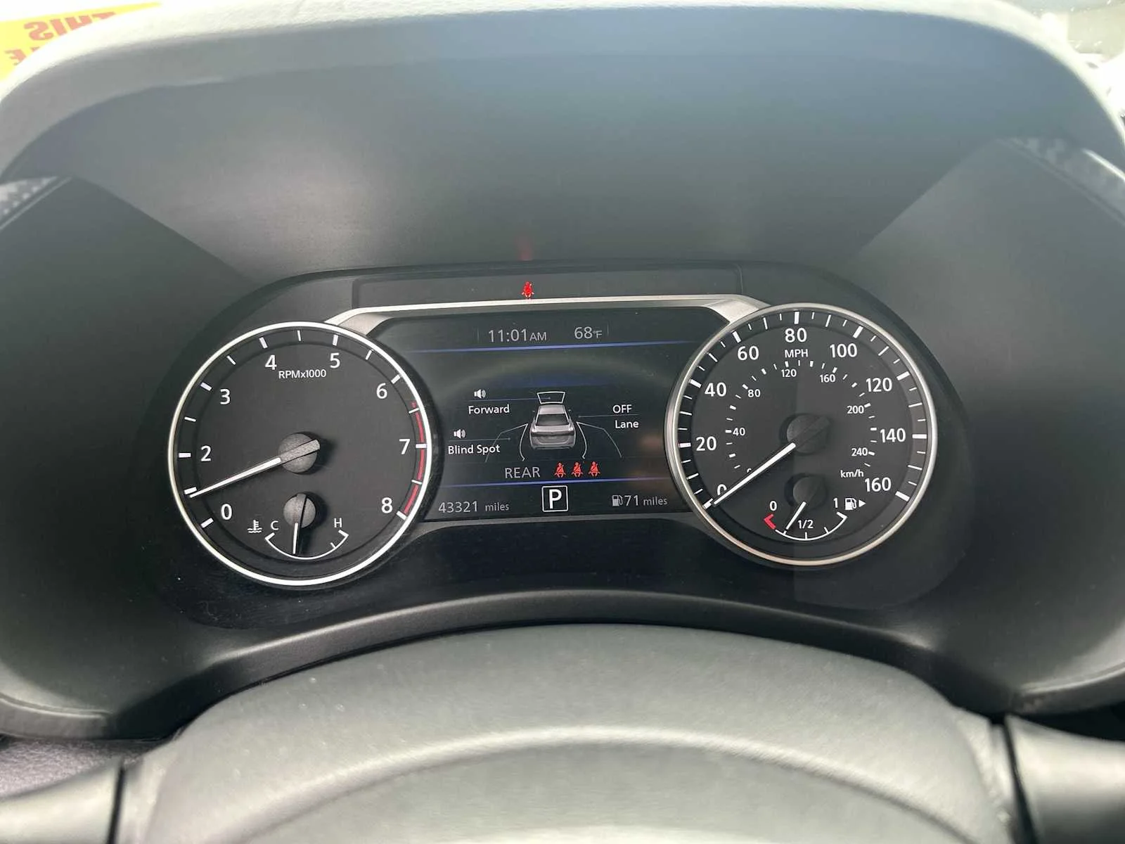 Used 2020  Nissan SR image 2