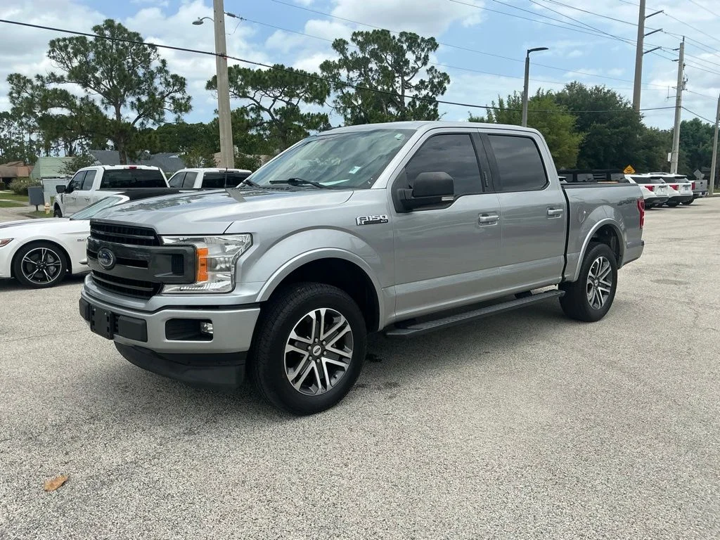 Used 2020 Silver Ford XLT image 1
