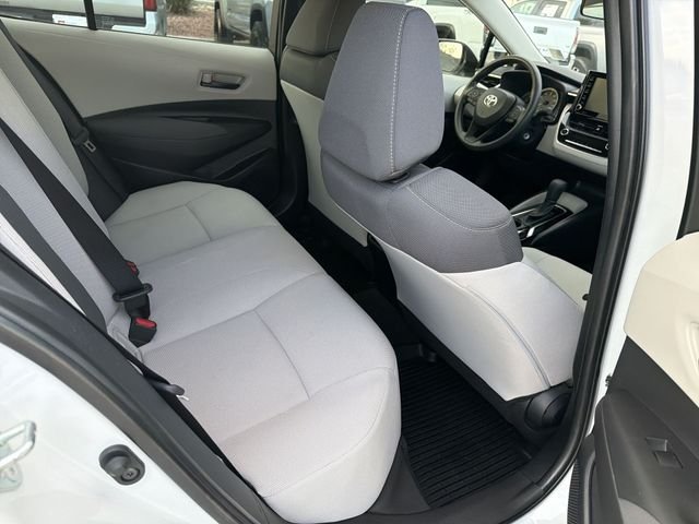 Certified Used 2022 White Toyota LE image 27