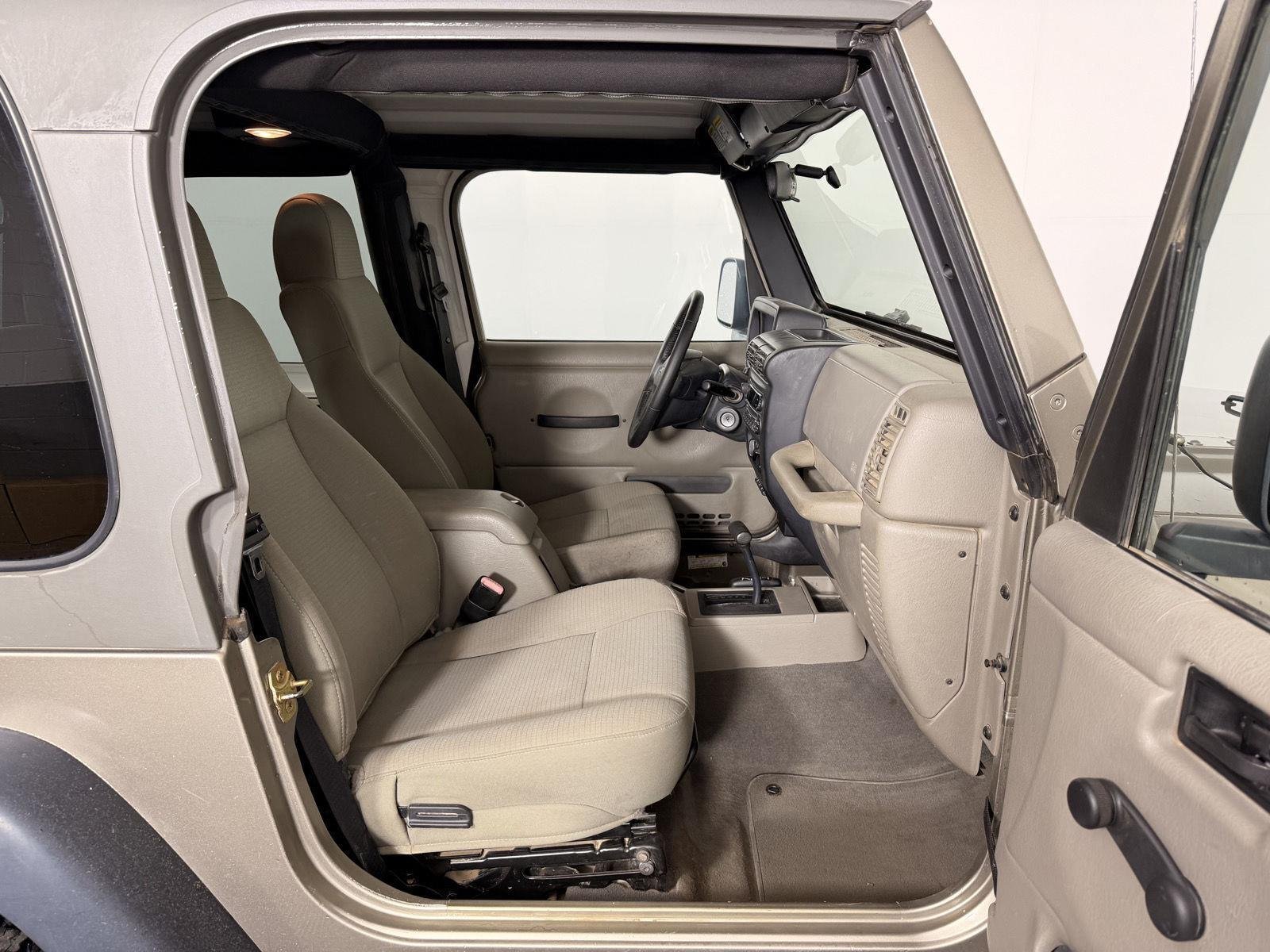 Used 2006 Light Khaki Metallic Jeep Rubicon image 13
