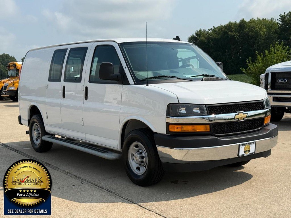 Used 2024 Summit White Chevrolet RWD 2500 135" image 3