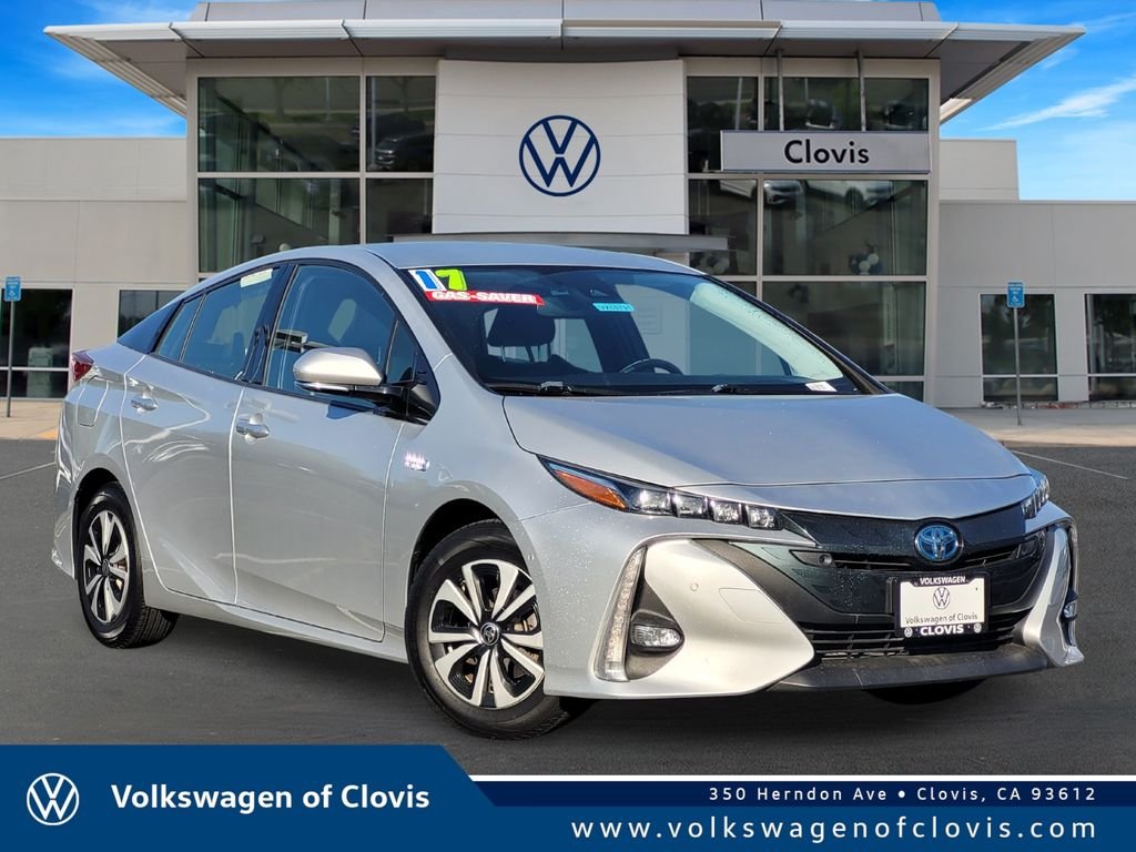 2017 Toyota Prius Prime Advanced's photo