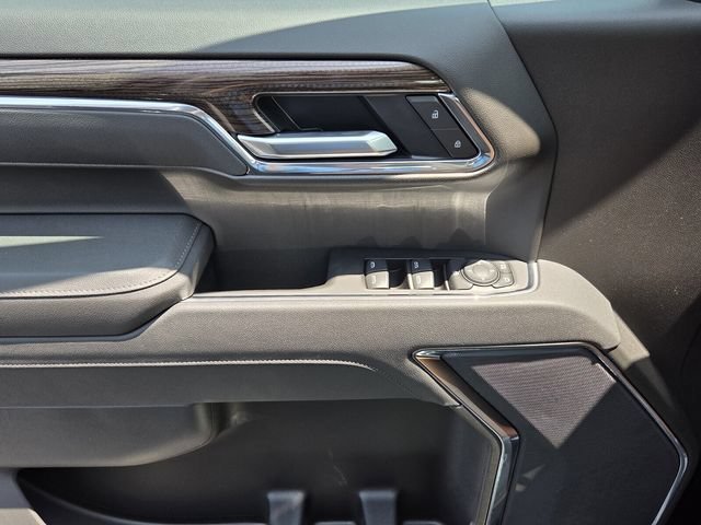 New 2026 Black Chevrolet LT image 12