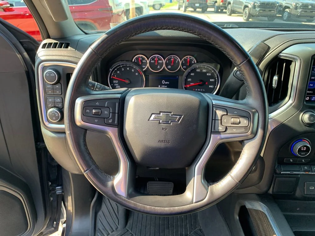 Used 2022 Gray Chevrolet RST image 25