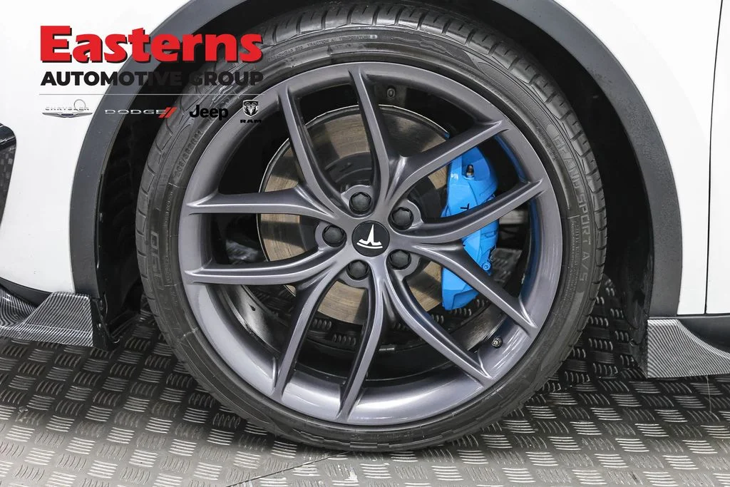 Used 2022  Tesla Performance image 26