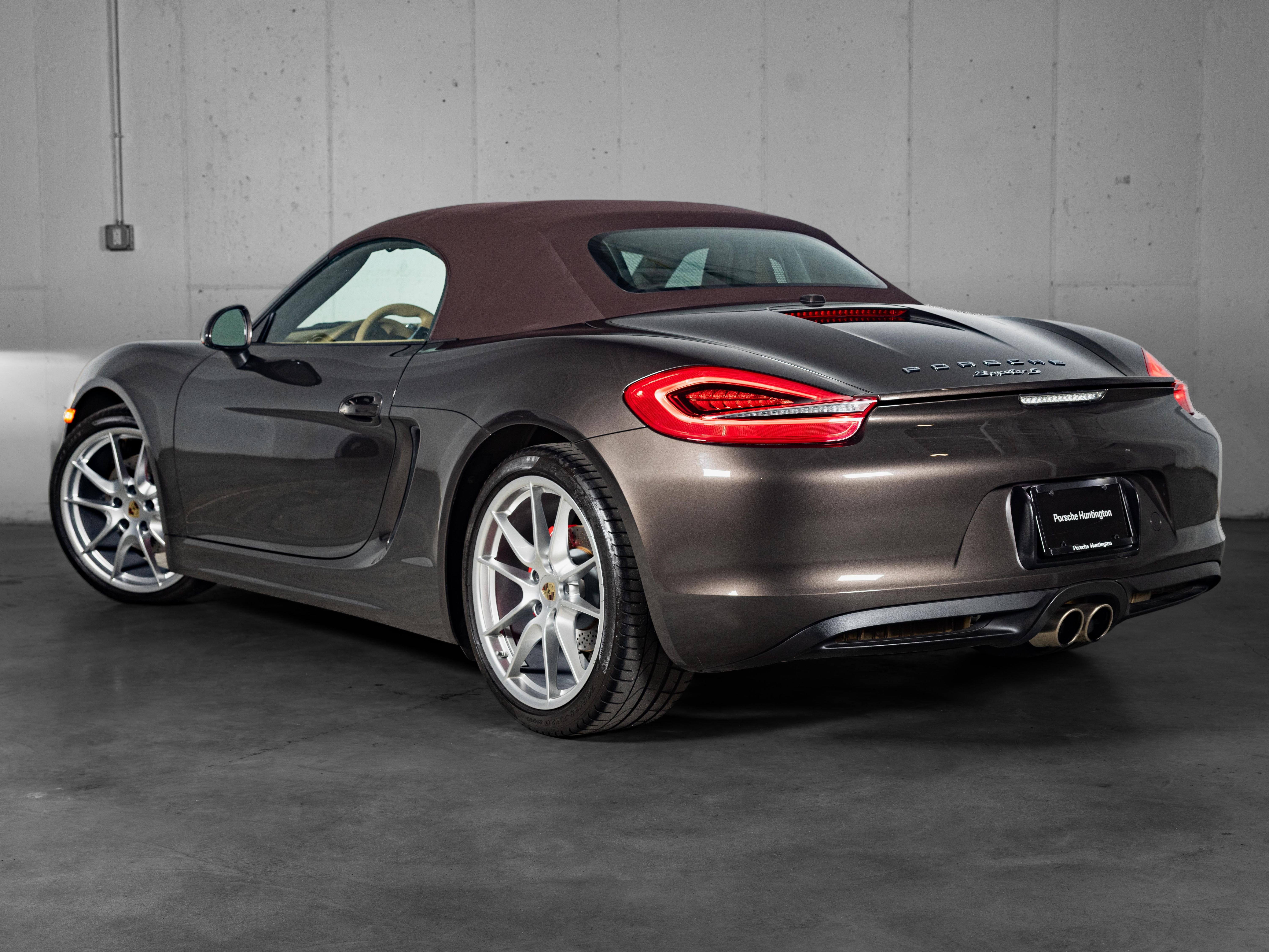 Used 2013 Brown Porsche S image 9