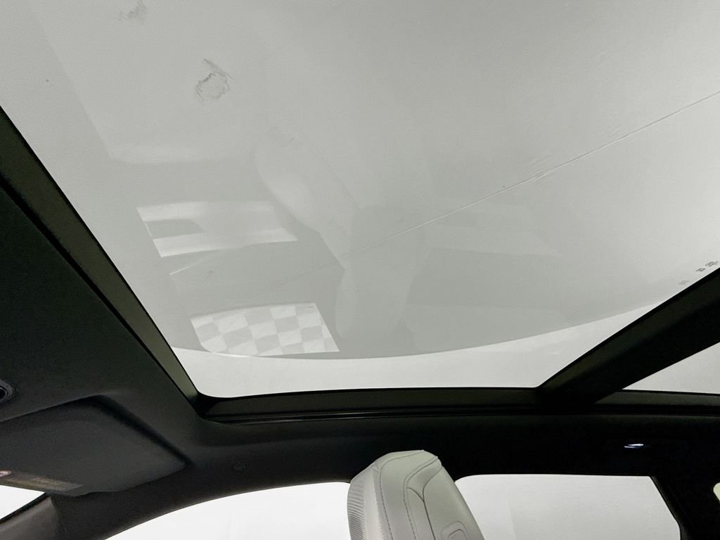 Used 2025 White Cadillac Sport image 22