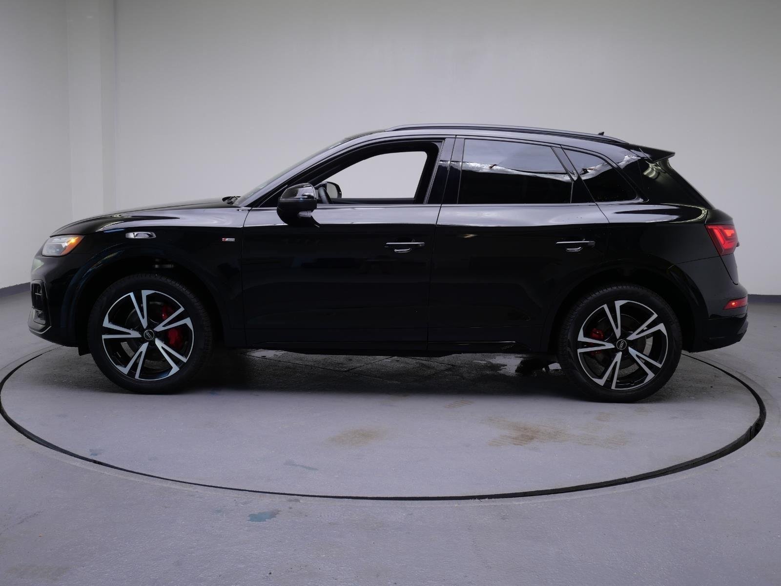 Used 2025 Mythos Black Metallic Audi S line Premium Plus image 8