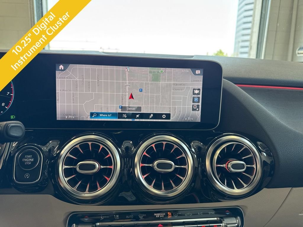 Used 2021  Mercedes-Benz GLA 250 image 20