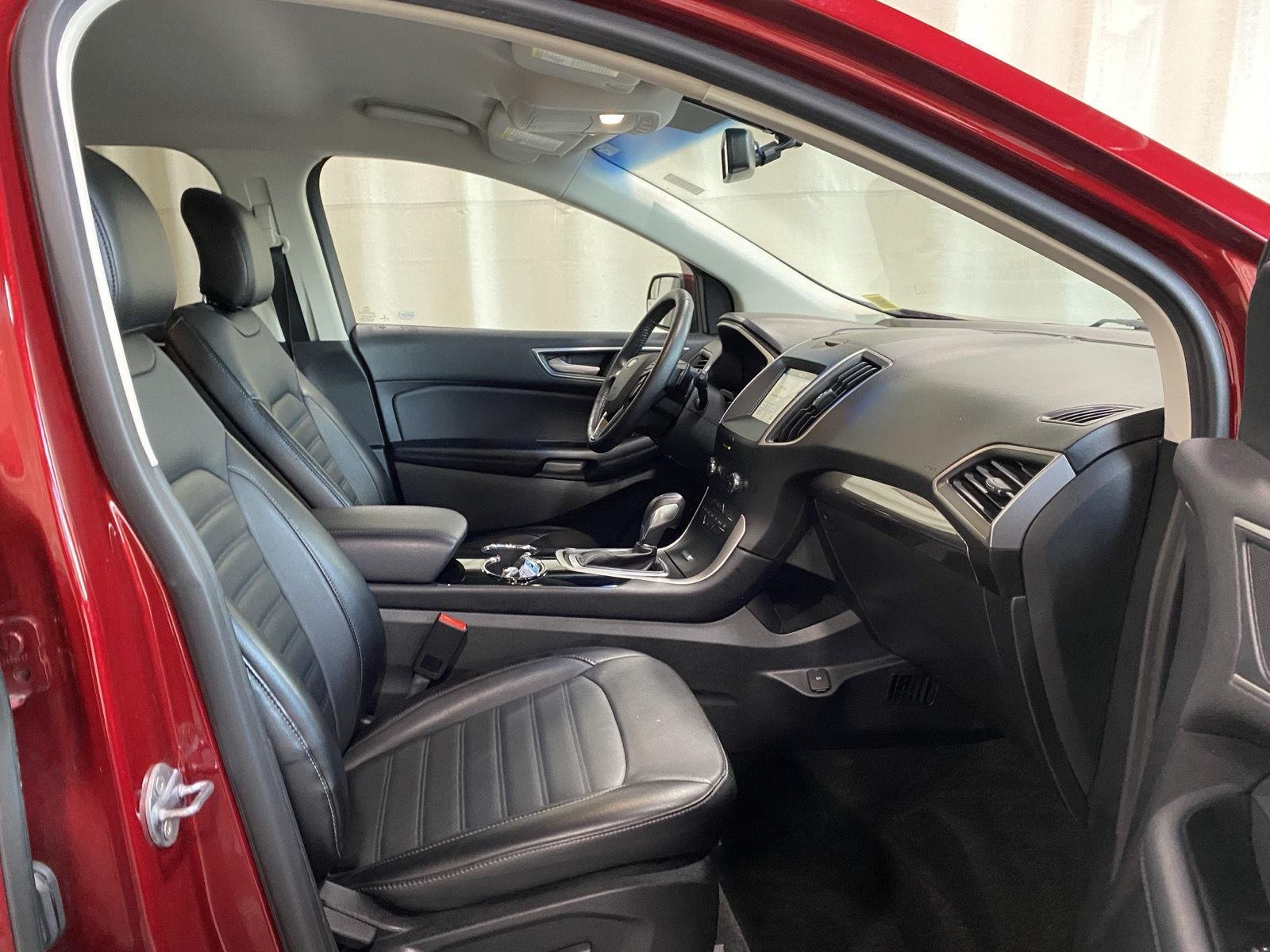 Used 2018 Ruby Red Metallic Tinted Clearcoat Ford SEL image 11
