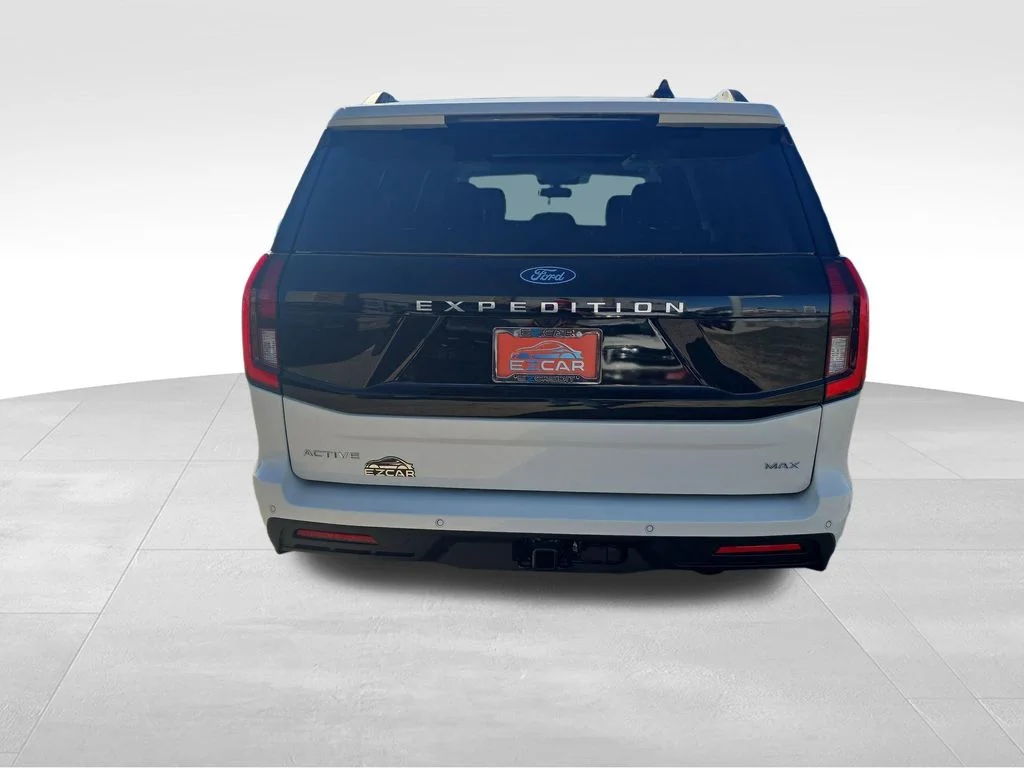 New 2026 Star White Metallic Tri-Coat Ford MAX Active image 6