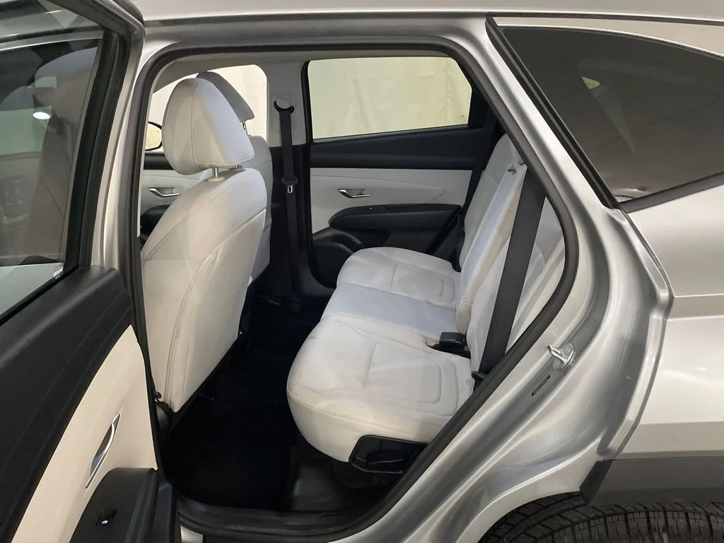 Used 2025 Shimmering Silver Hyundai SEL image 28