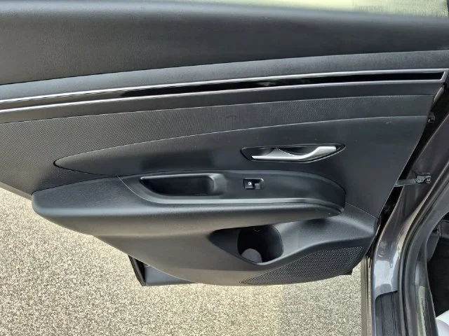 Used 2024 Gray Hyundai SEL image 25