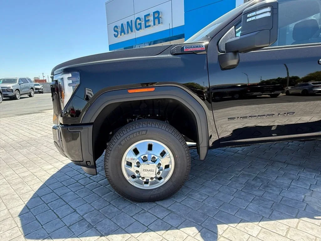 New 2026 Onyx Black GMC SLE DRW image 5