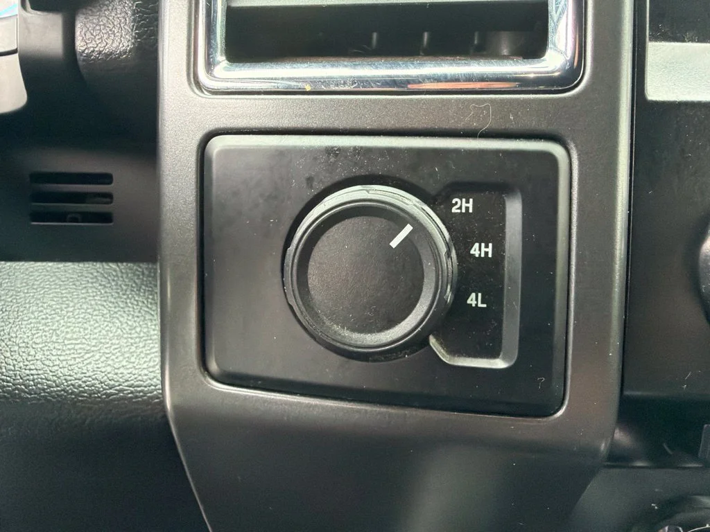 Used 2017 Ingot Silver Ford XLT image 18