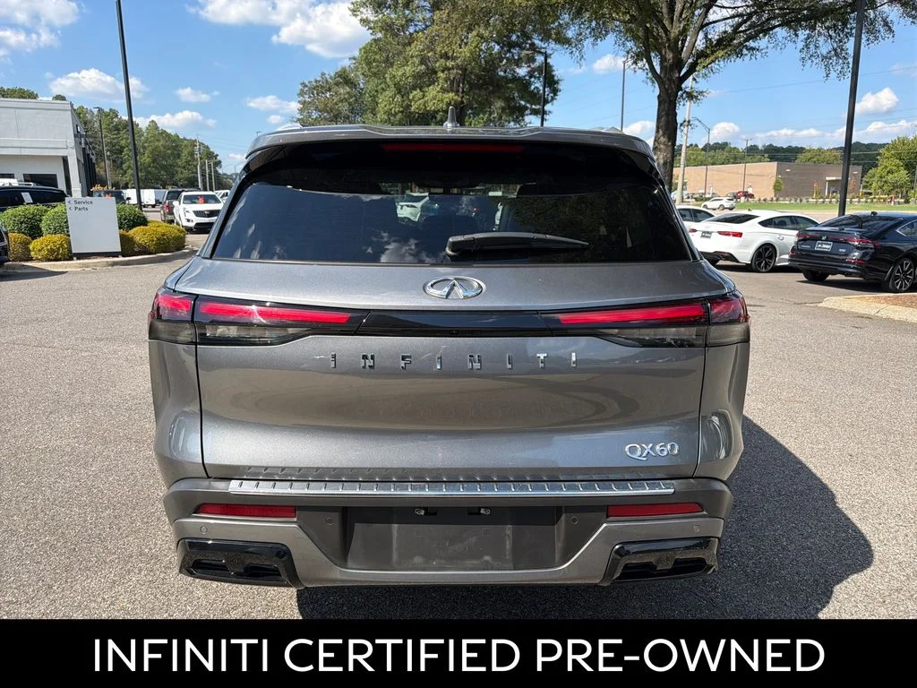 Certified Used 2023 Graphite Shadow INFINITI LUXE image 11