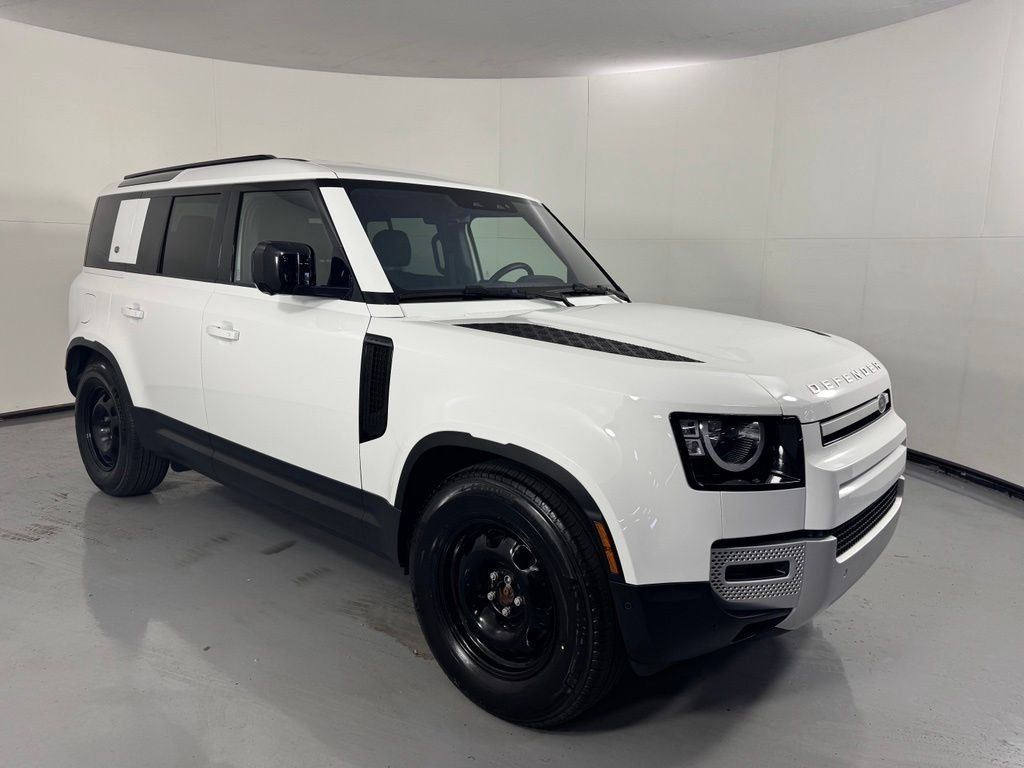 Used 2022 White Land Rover Standard image 3