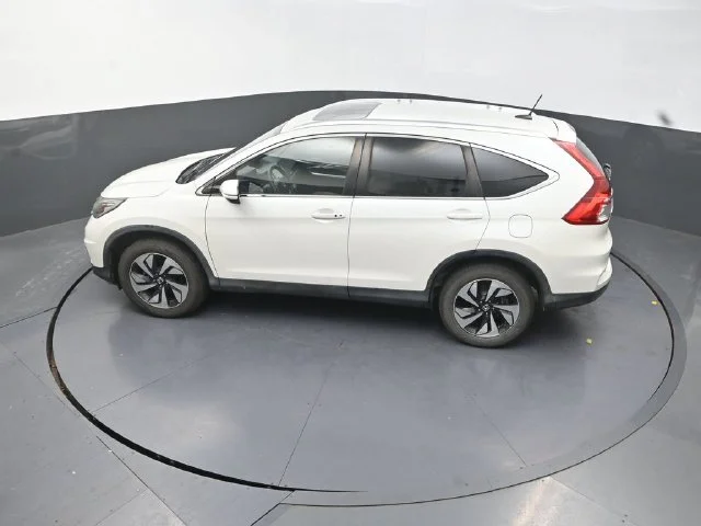Used 2016  Honda Touring image 14
