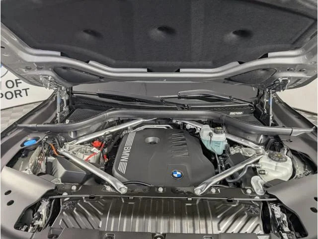 New 2027 Space Silver Metallic BMW  image 20