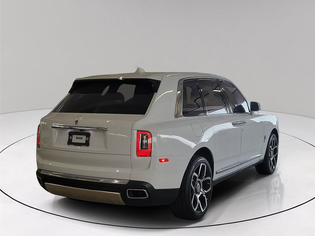 Used 2022 White Rolls-Royce Base image 6