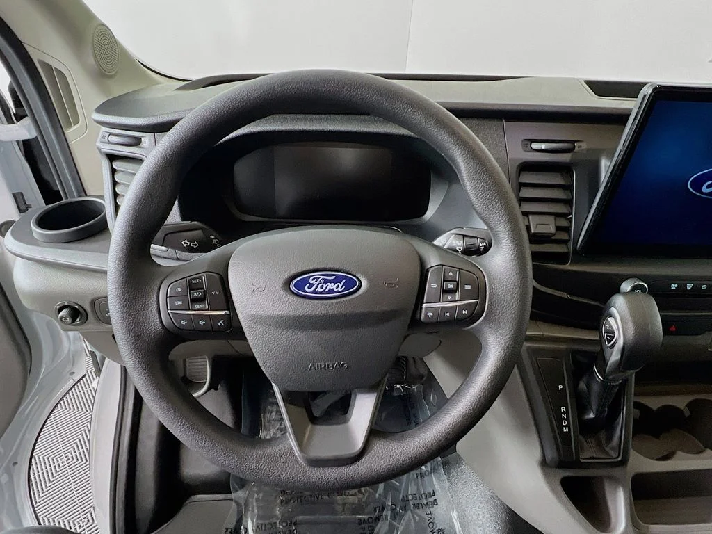 New 2026 Oxford White Ford Base image 7