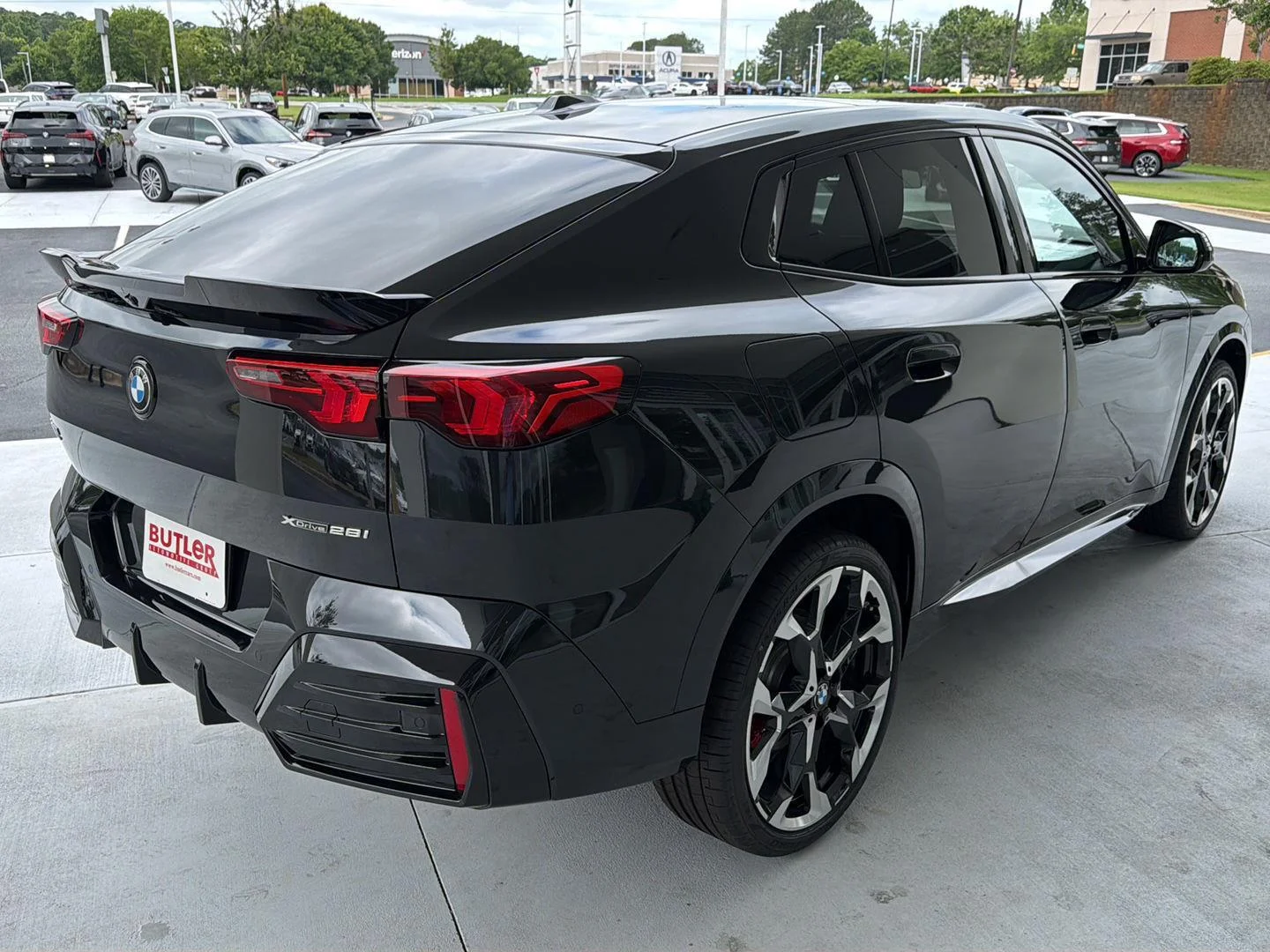 New 2026 Black Sapphire Metallic BMW xDrive28i image 6