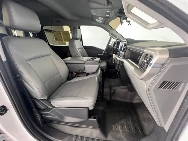 Used 2022 White Ford XL image 29