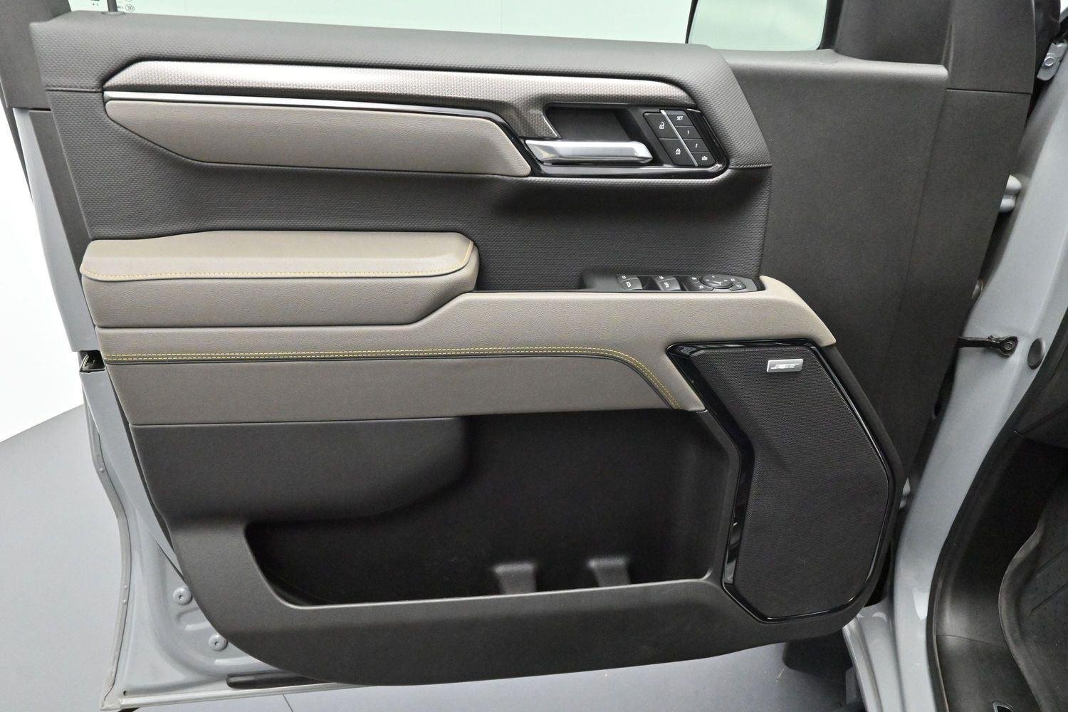 Used 2025 Slate Gray Metallic Chevrolet ZR2 image 10
