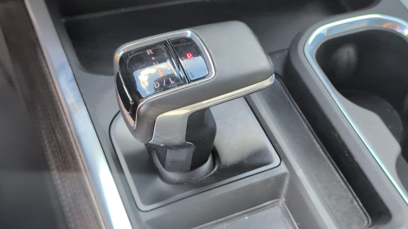 Used 2025 Summit White Chevrolet RST image 25