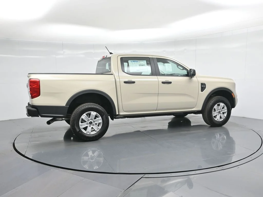 New 2025 Beige Ford XL image 26