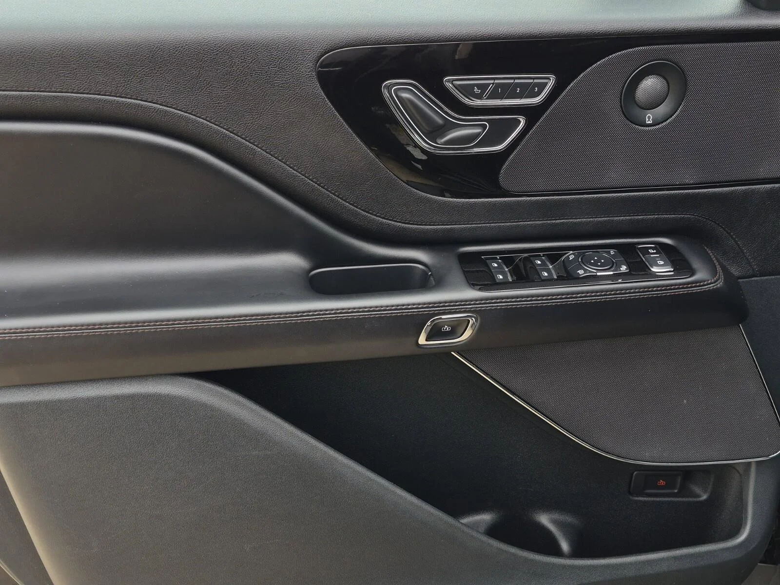 2023 Lincoln Aviator Reserve - Photo 14