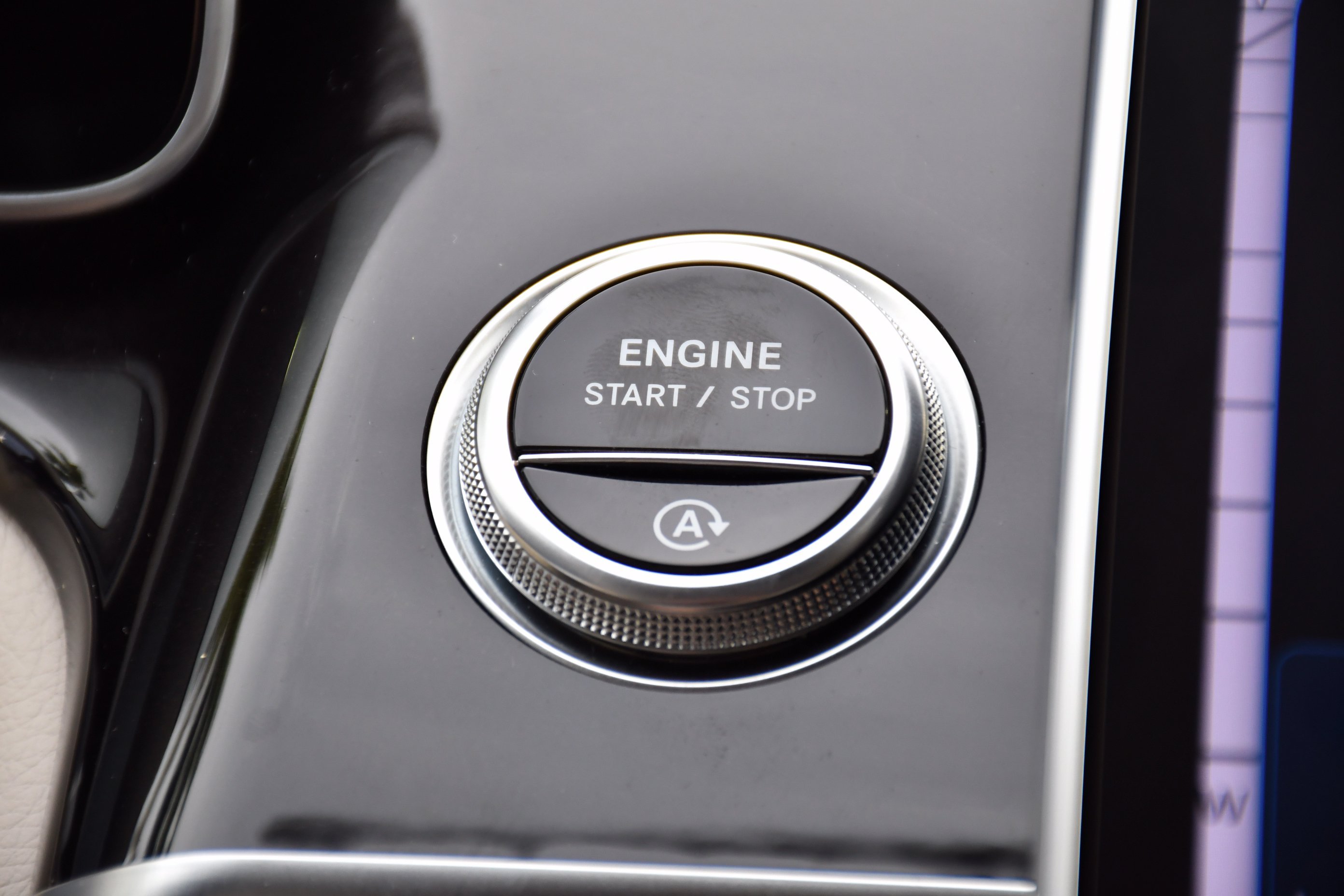 Used 2023 Diamond White Mercedes-Benz S 500 image 18