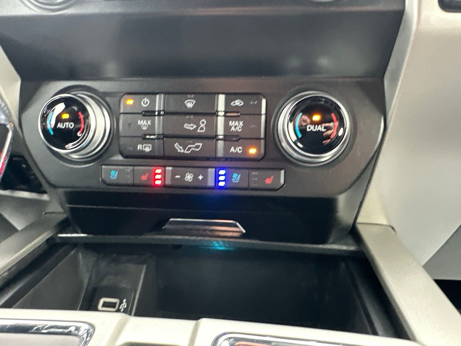 Used 2019 Gray Ford Lariat image 73