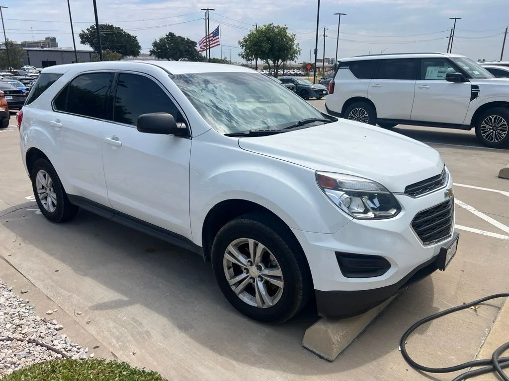 Used 2017 White Chevrolet LS image 16
