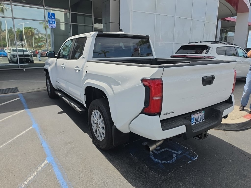 Used 2026 White Toyota SR5 image 5