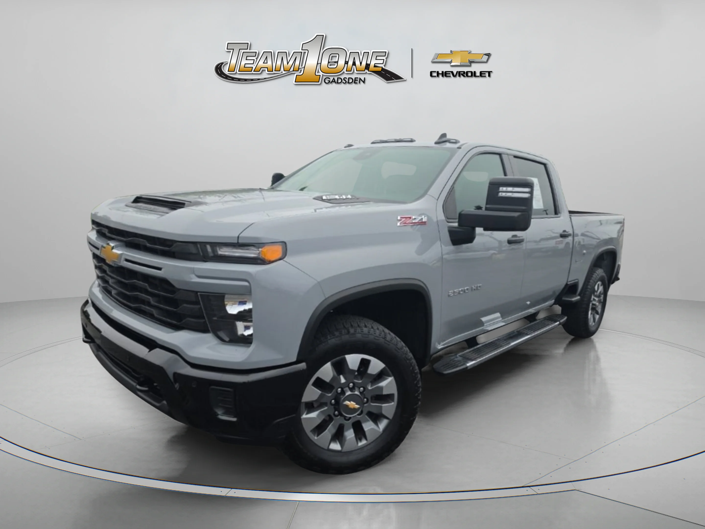 Used 2025 Slate Gray Metallic Chevrolet Custom image 3